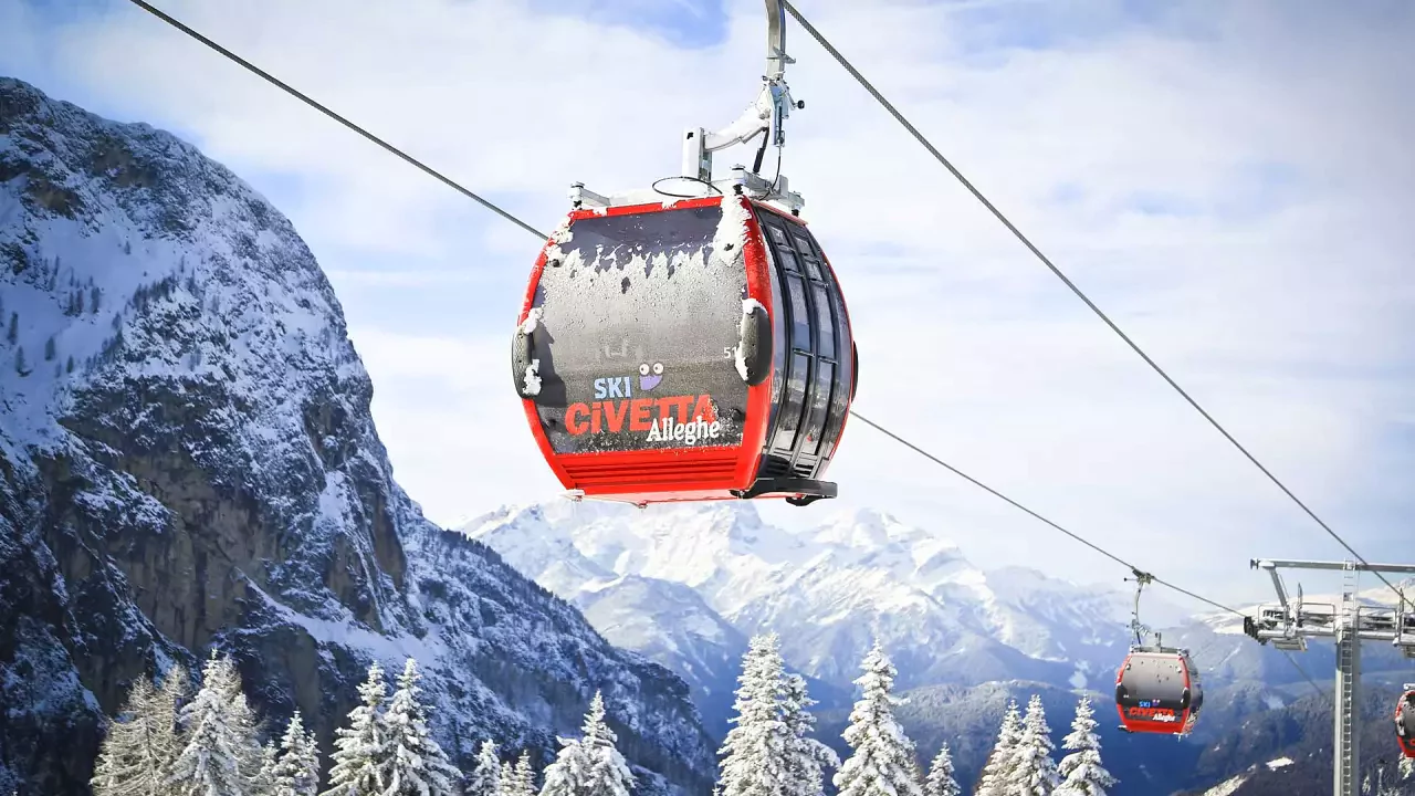 ITALIA Dolomity Alleghe [ski-015]